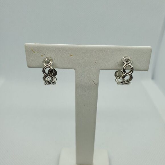 Vintage Louis Segal Silver Hoop Clip-On Earrings - Picture 2 of 7